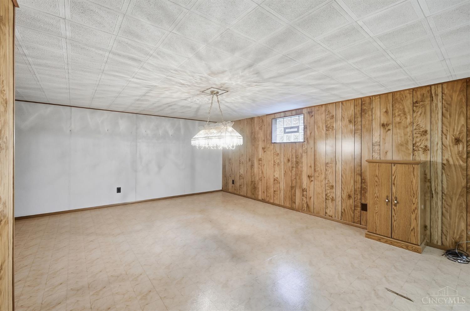4290 Marcrest Drive