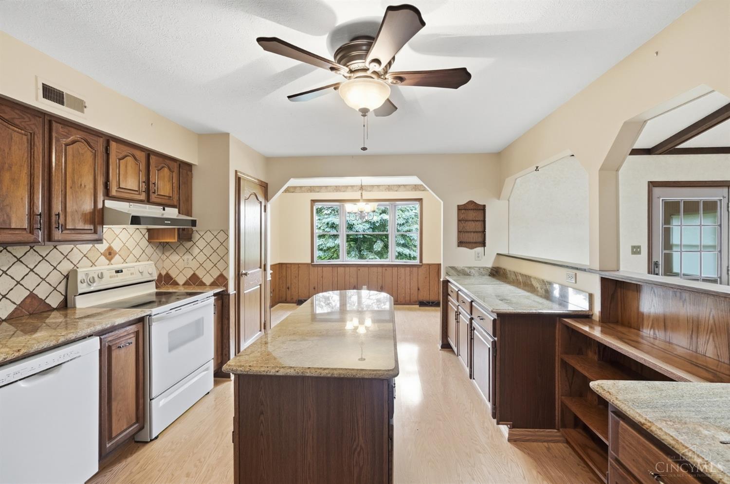 4290 Marcrest Drive
