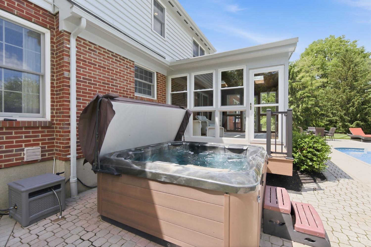 7220 Rolling Meadows Drive