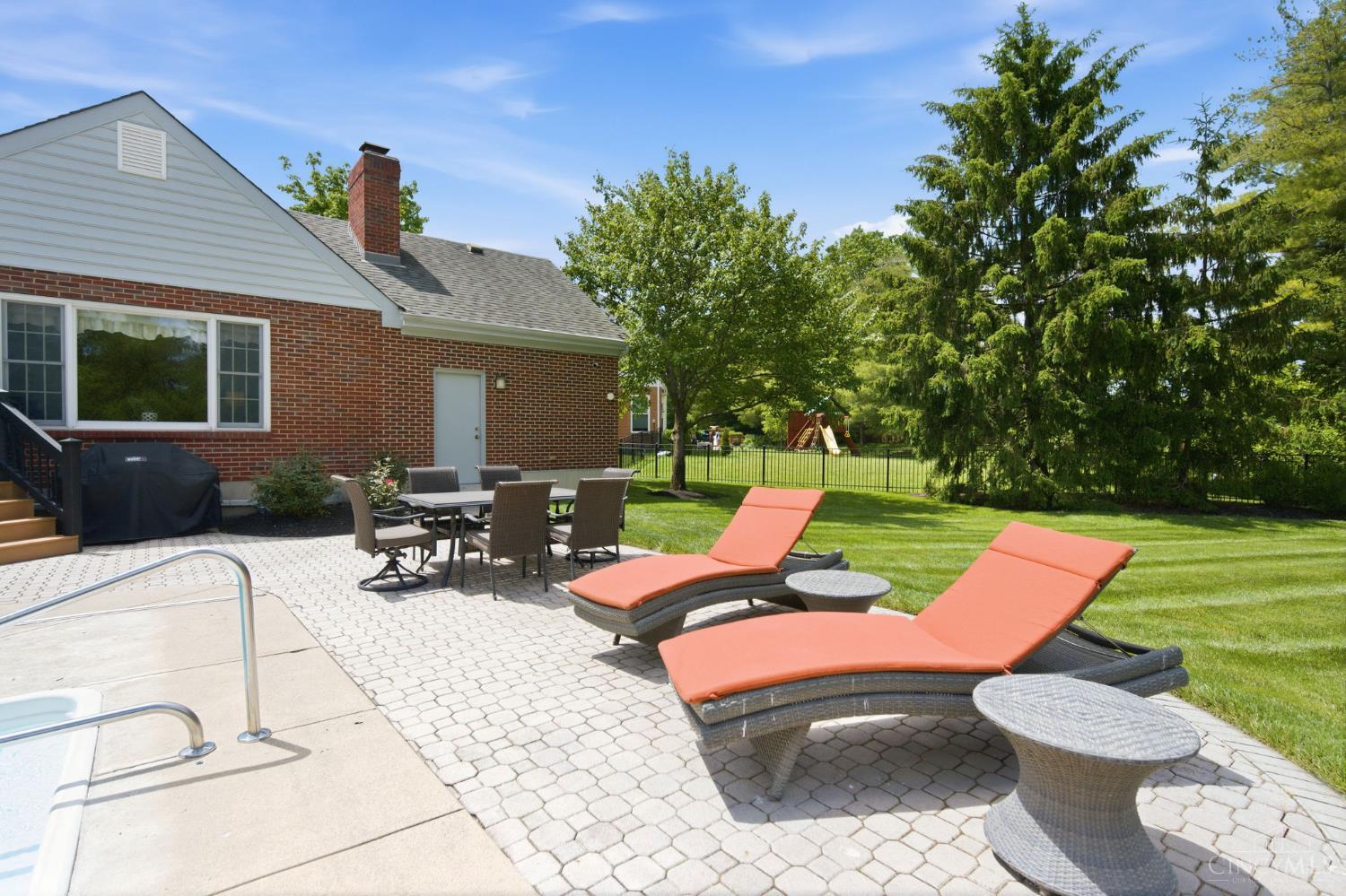 7220 Rolling Meadows Drive