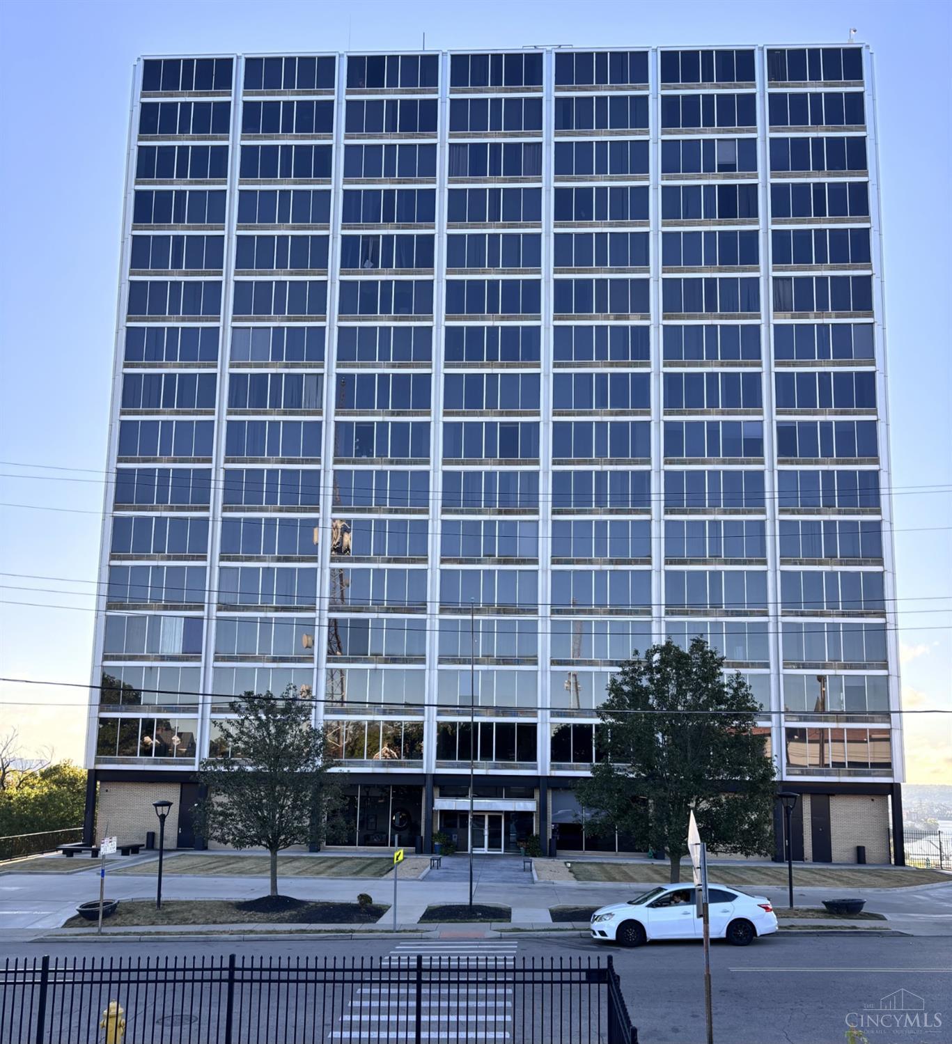 810 Matson Place 602