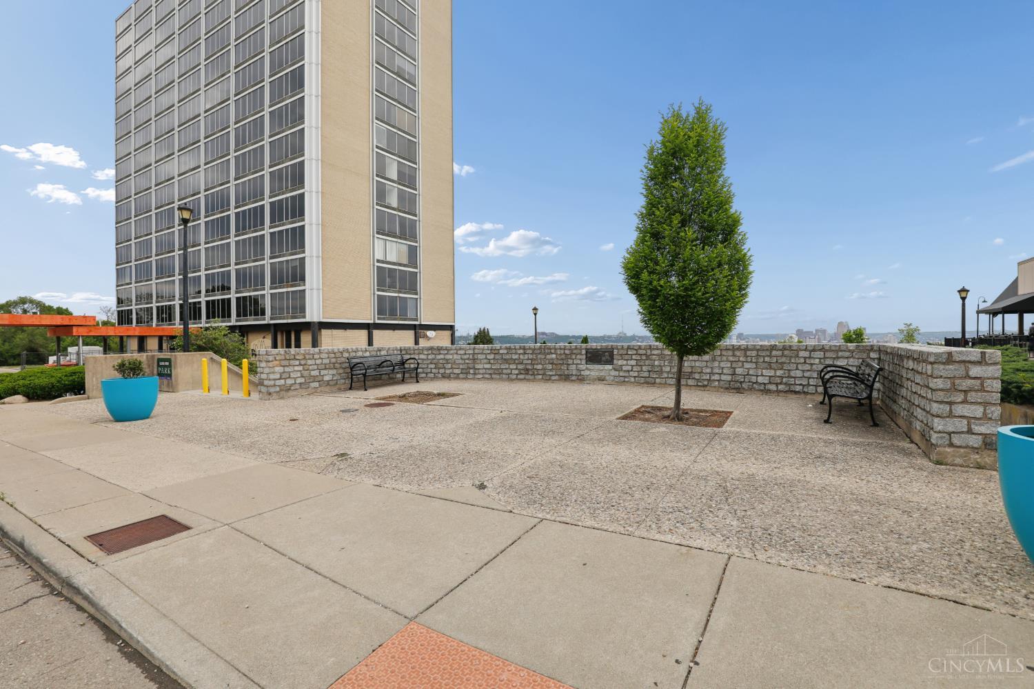 810 Matson Place 602
