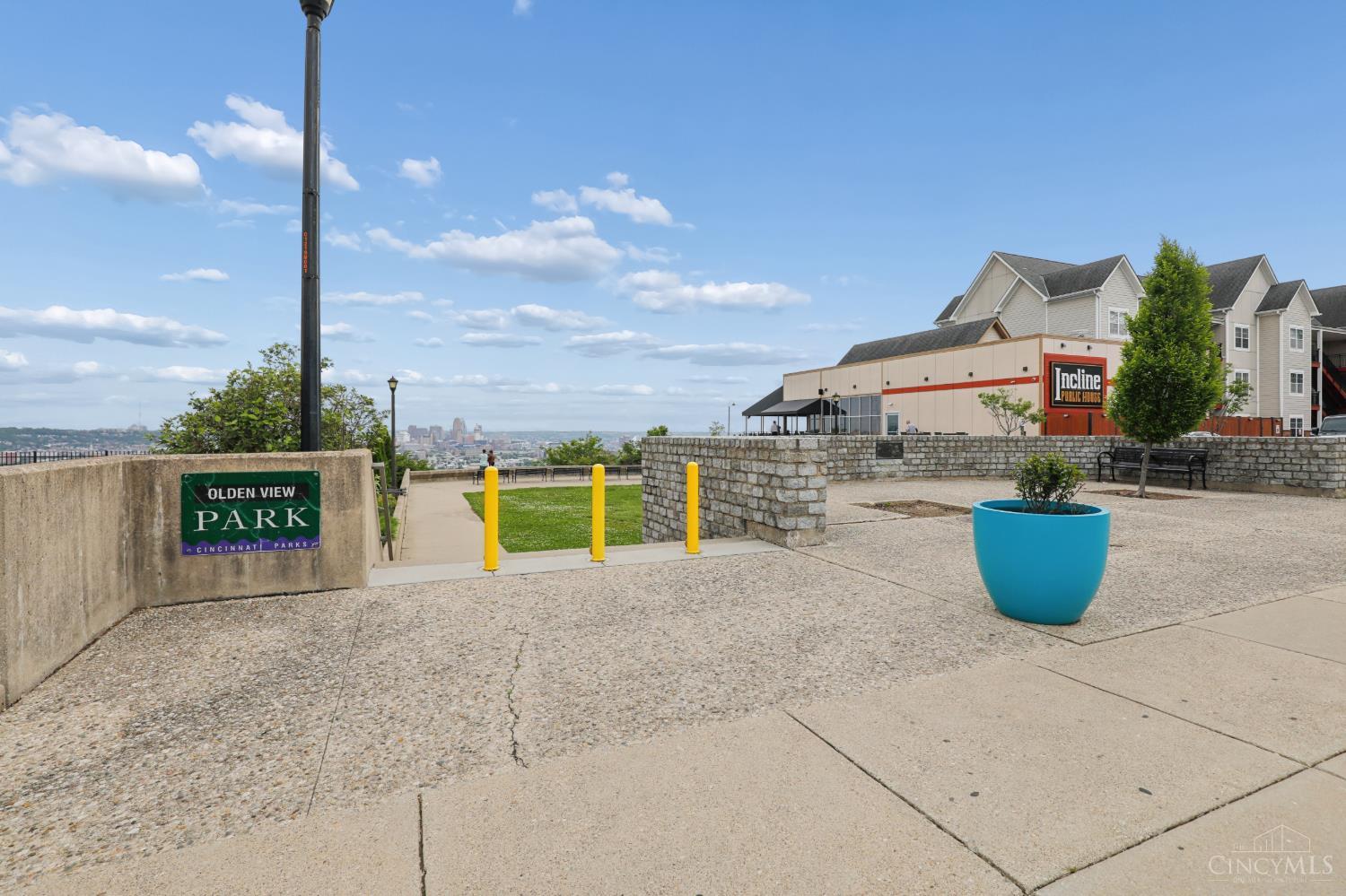810 Matson Place 602