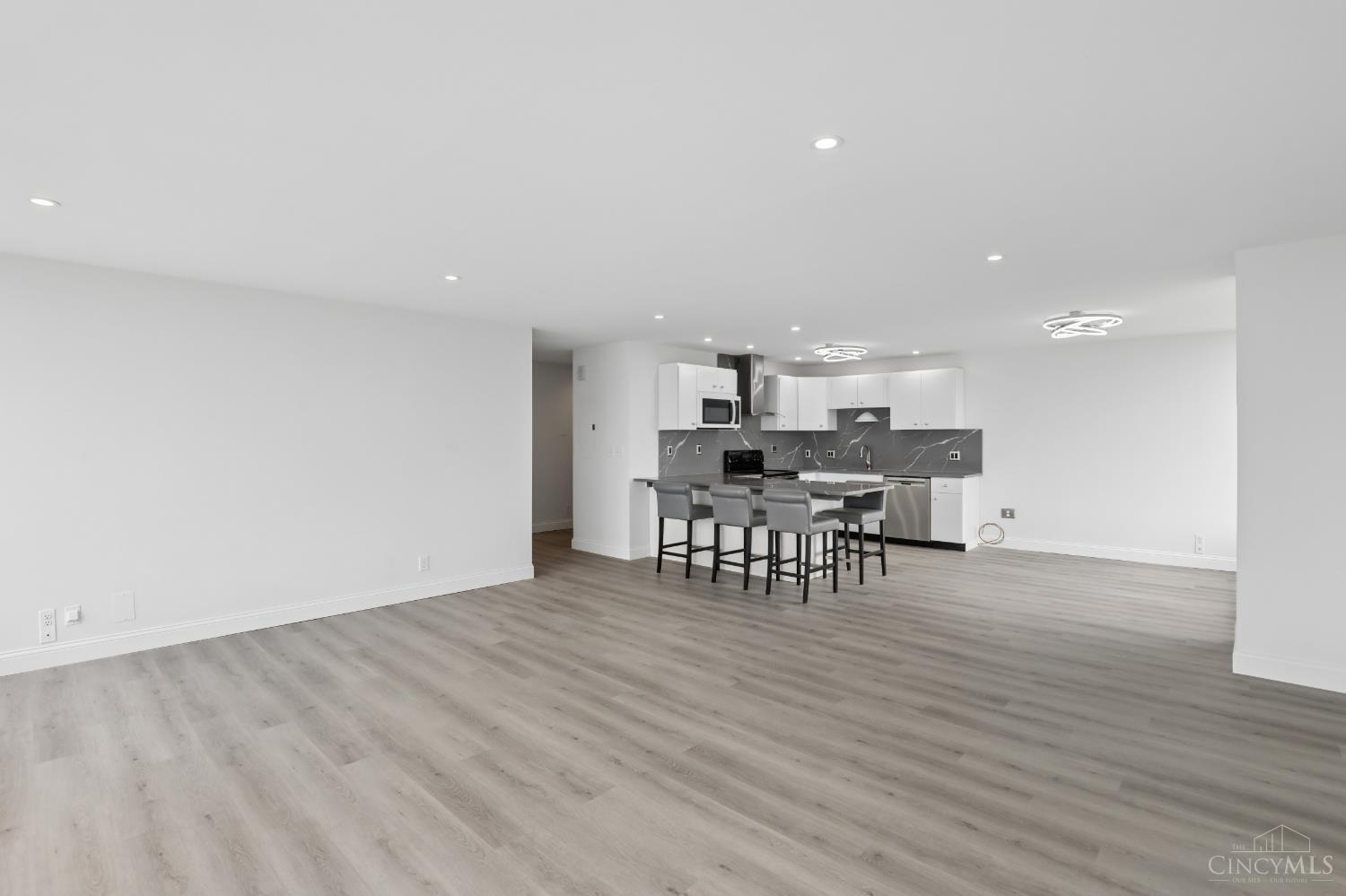 810 Matson Place 602