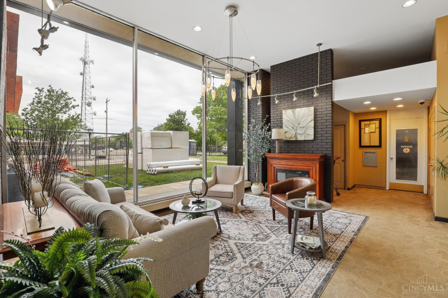 810 Matson Place 602