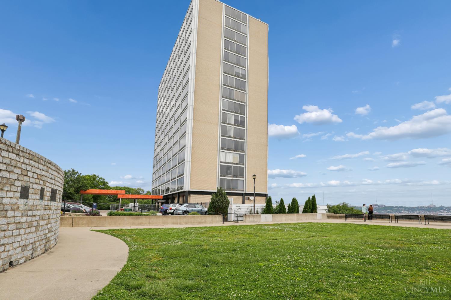 810 Matson Place 602