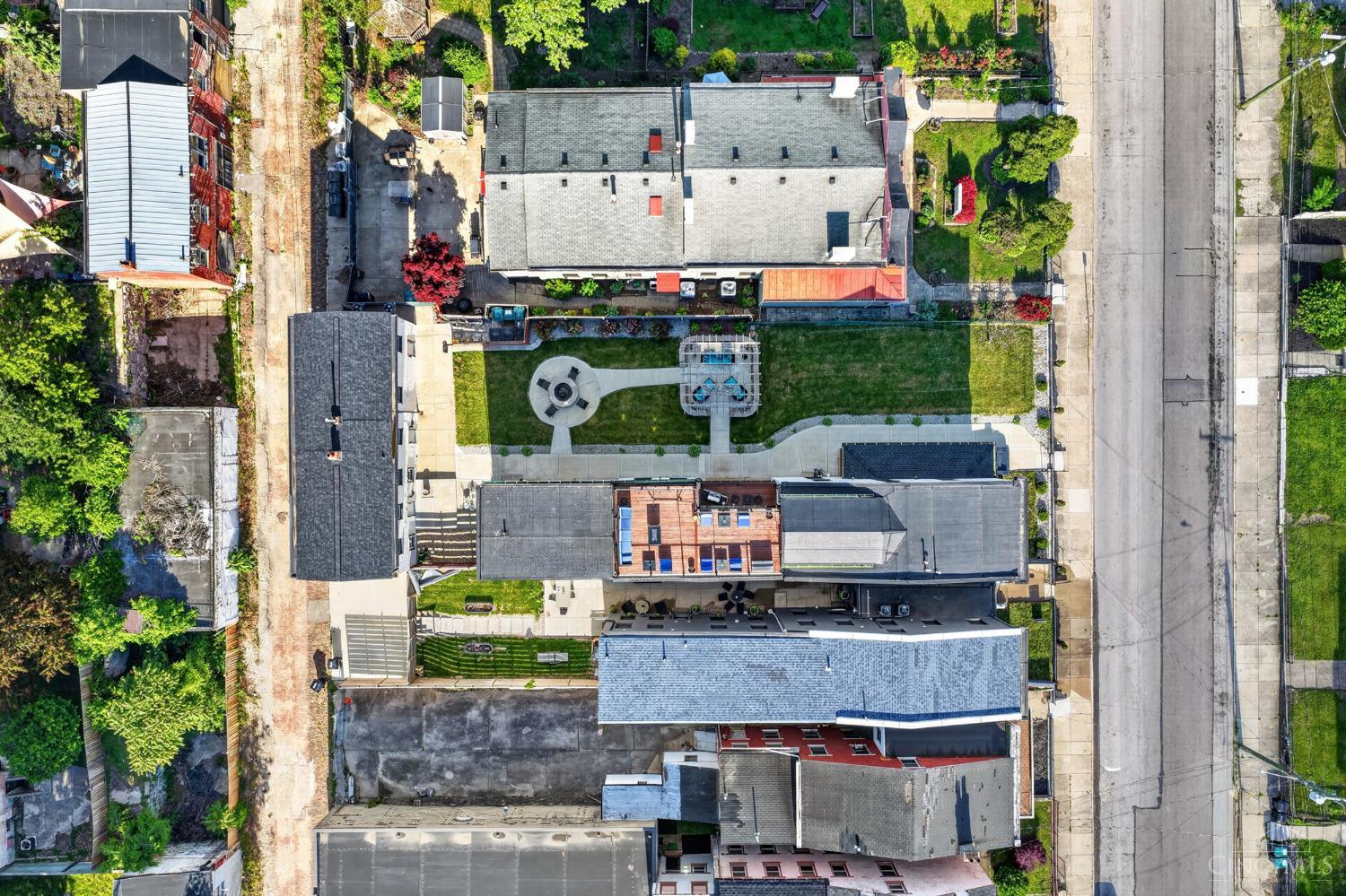 916 York Street