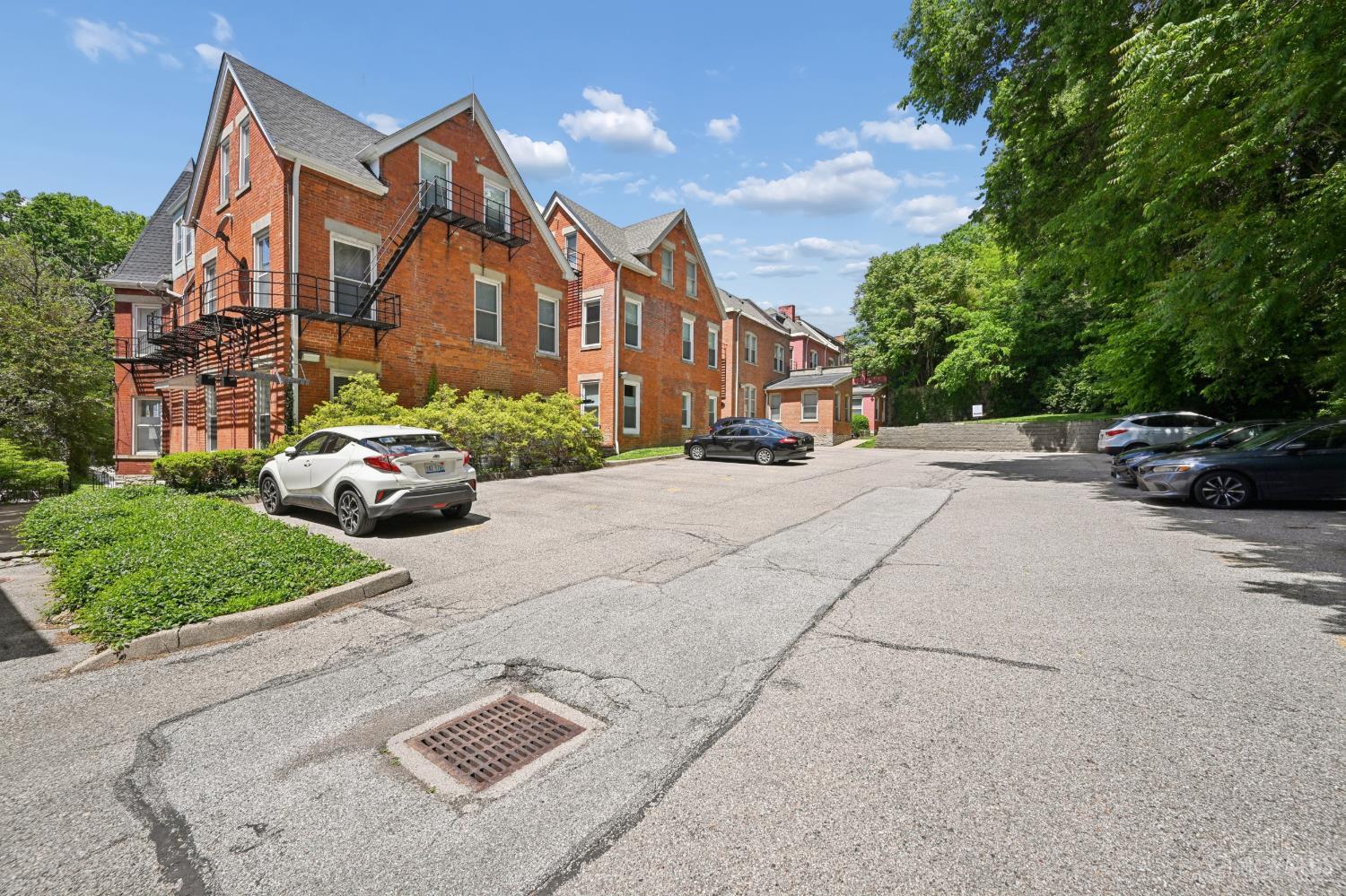 2108 Fulton Avenue C2