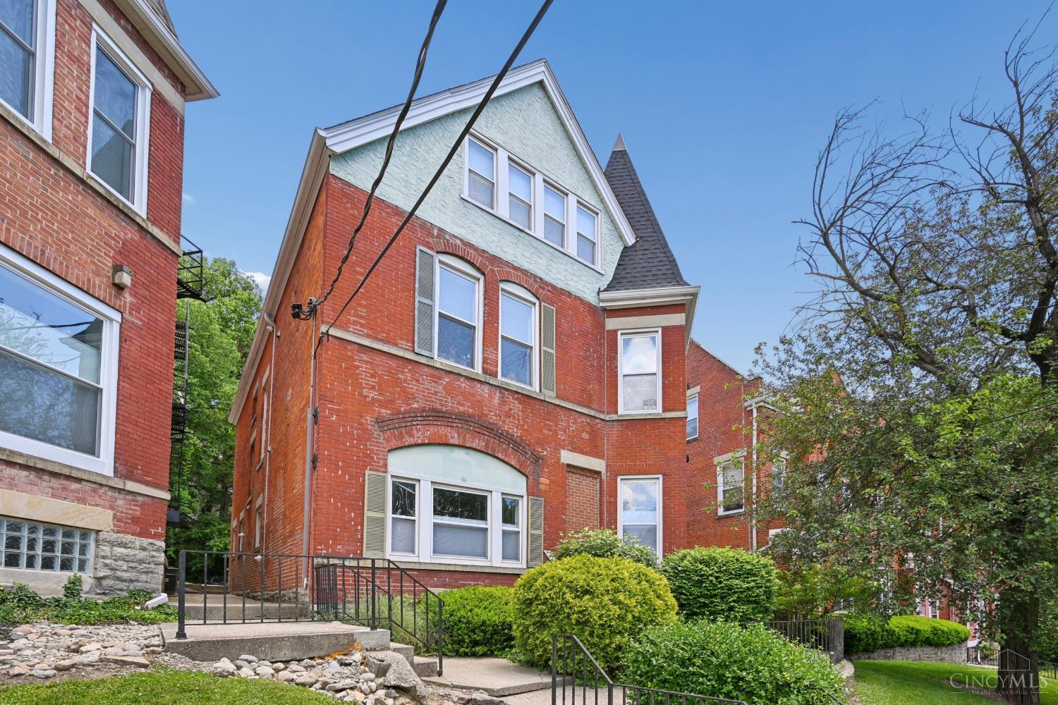 2108 Fulton Avenue C2