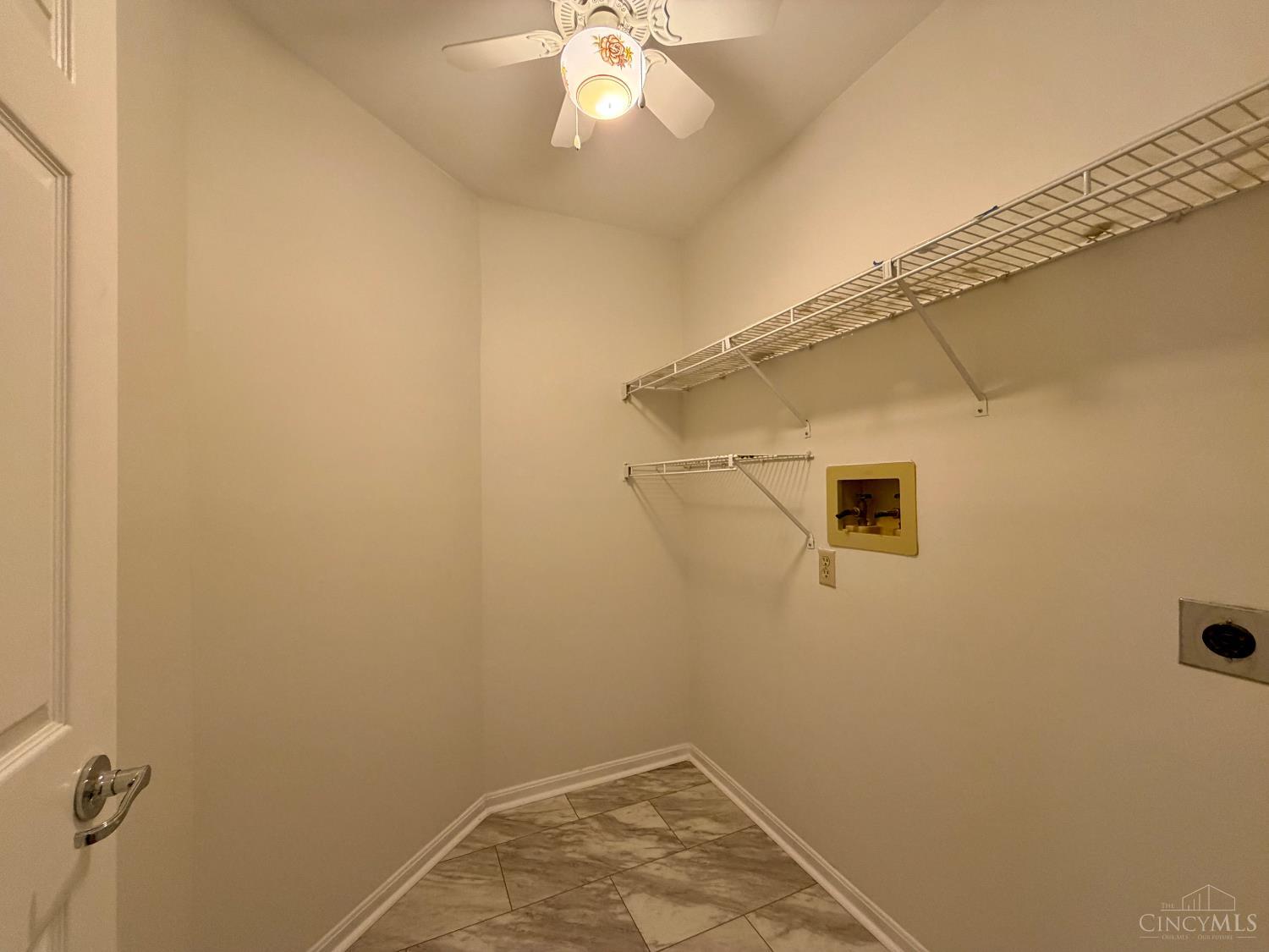 4210 Allenhurst Close Court