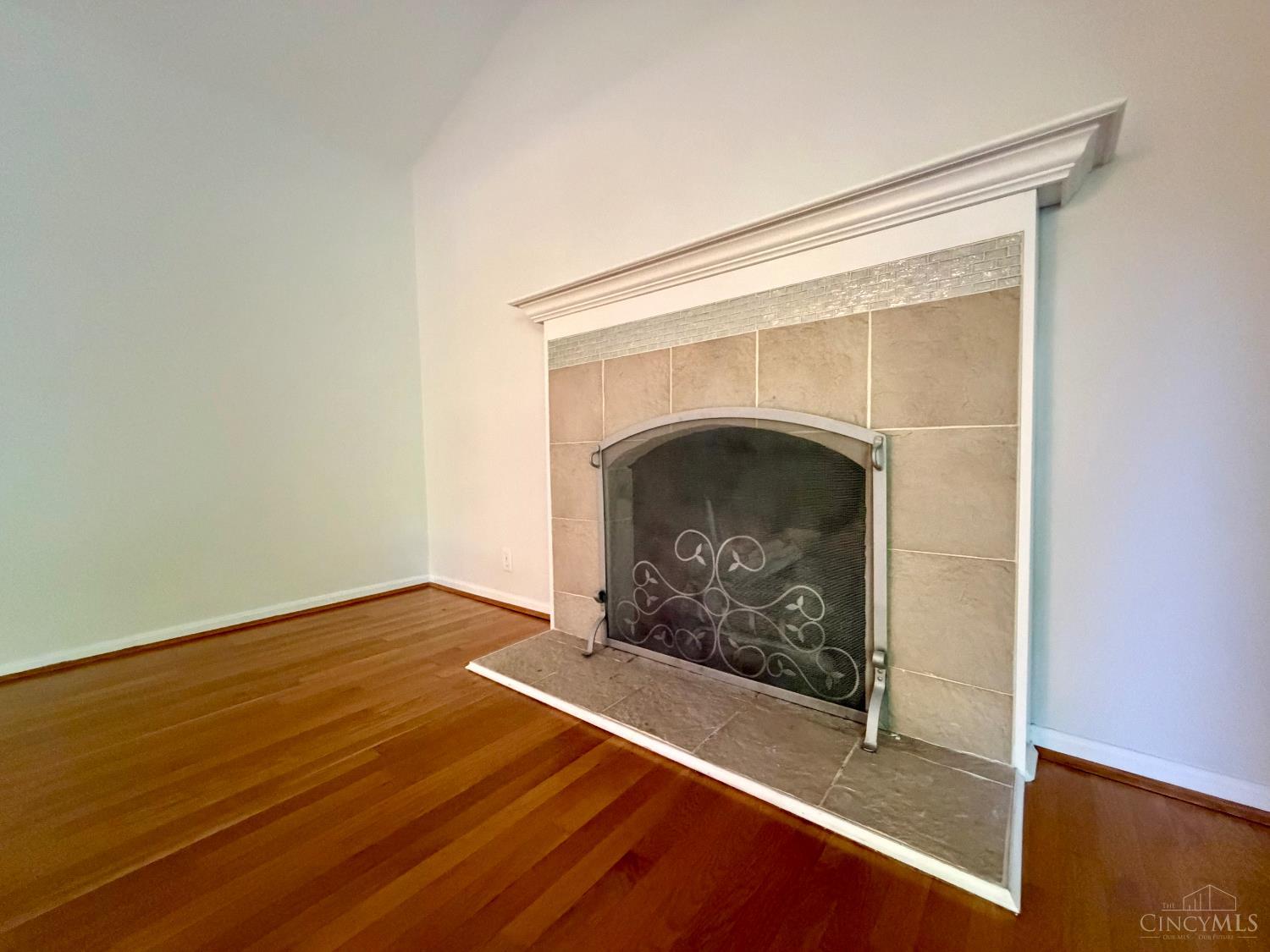 4210 Allenhurst Close Court