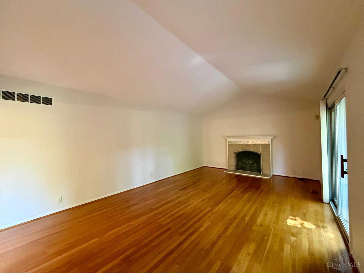 4210 Allenhurst Close Court