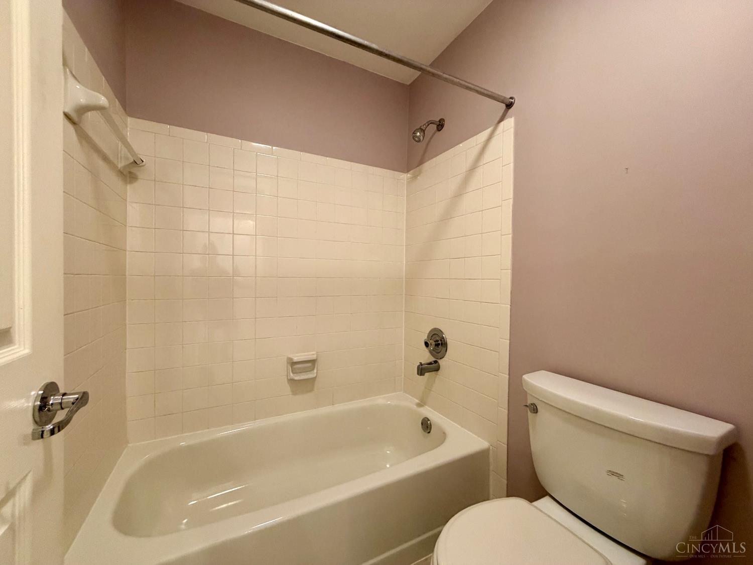 4210 Allenhurst Close Court