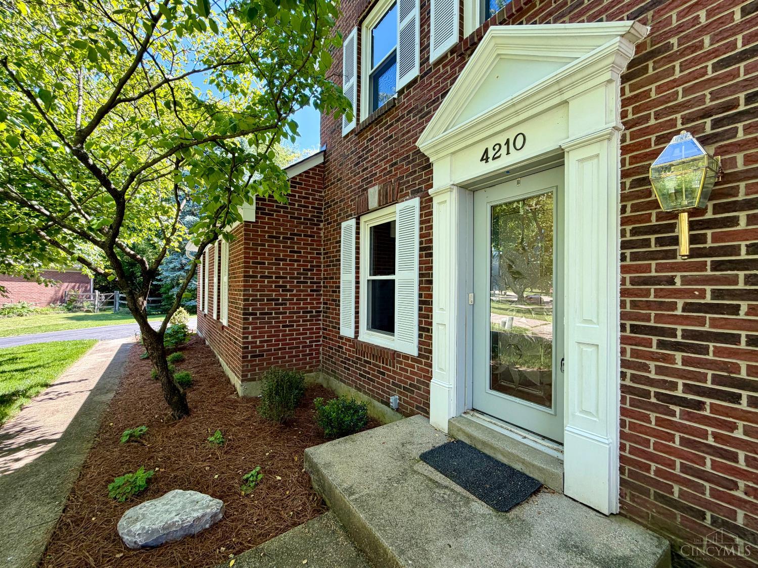 4210 Allenhurst Close Court