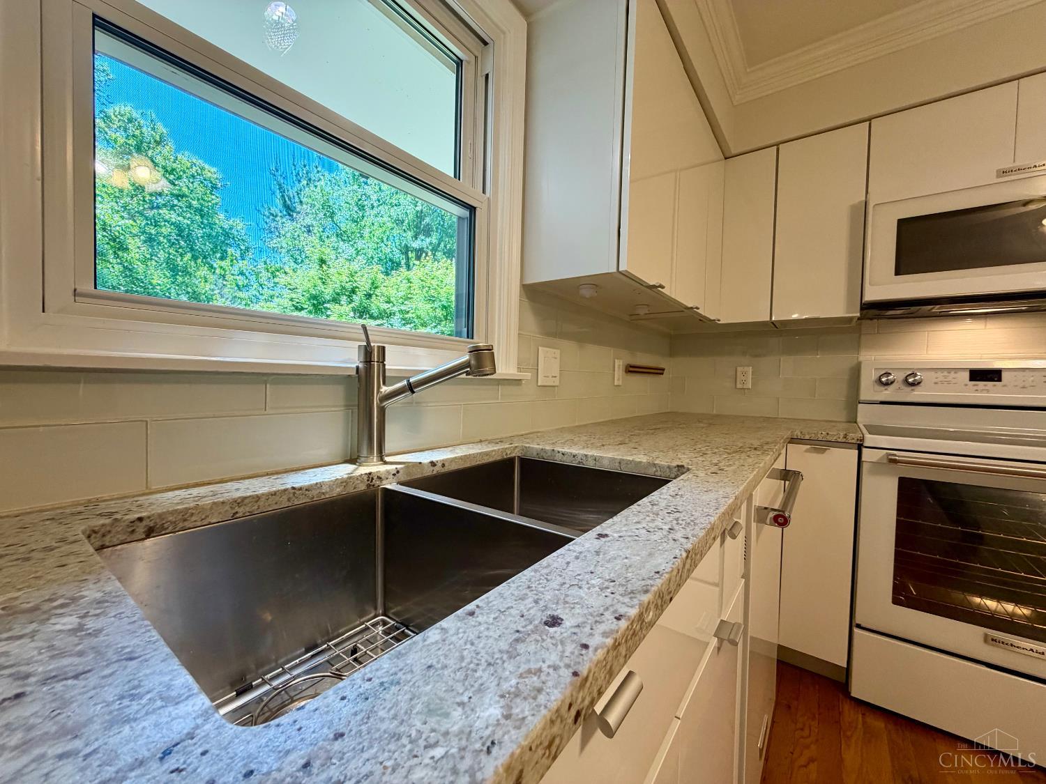 4210 Allenhurst Close Court