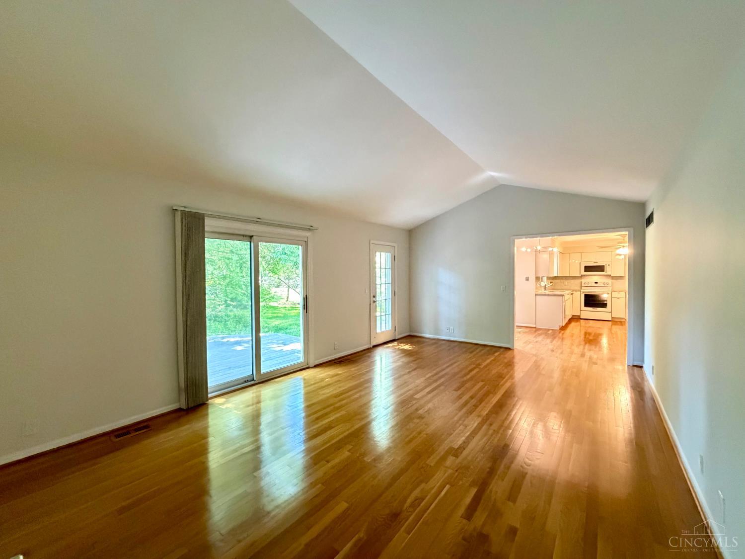 4210 Allenhurst Close Court