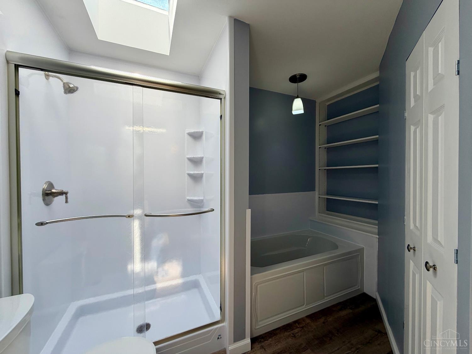 4210 Allenhurst Close Court