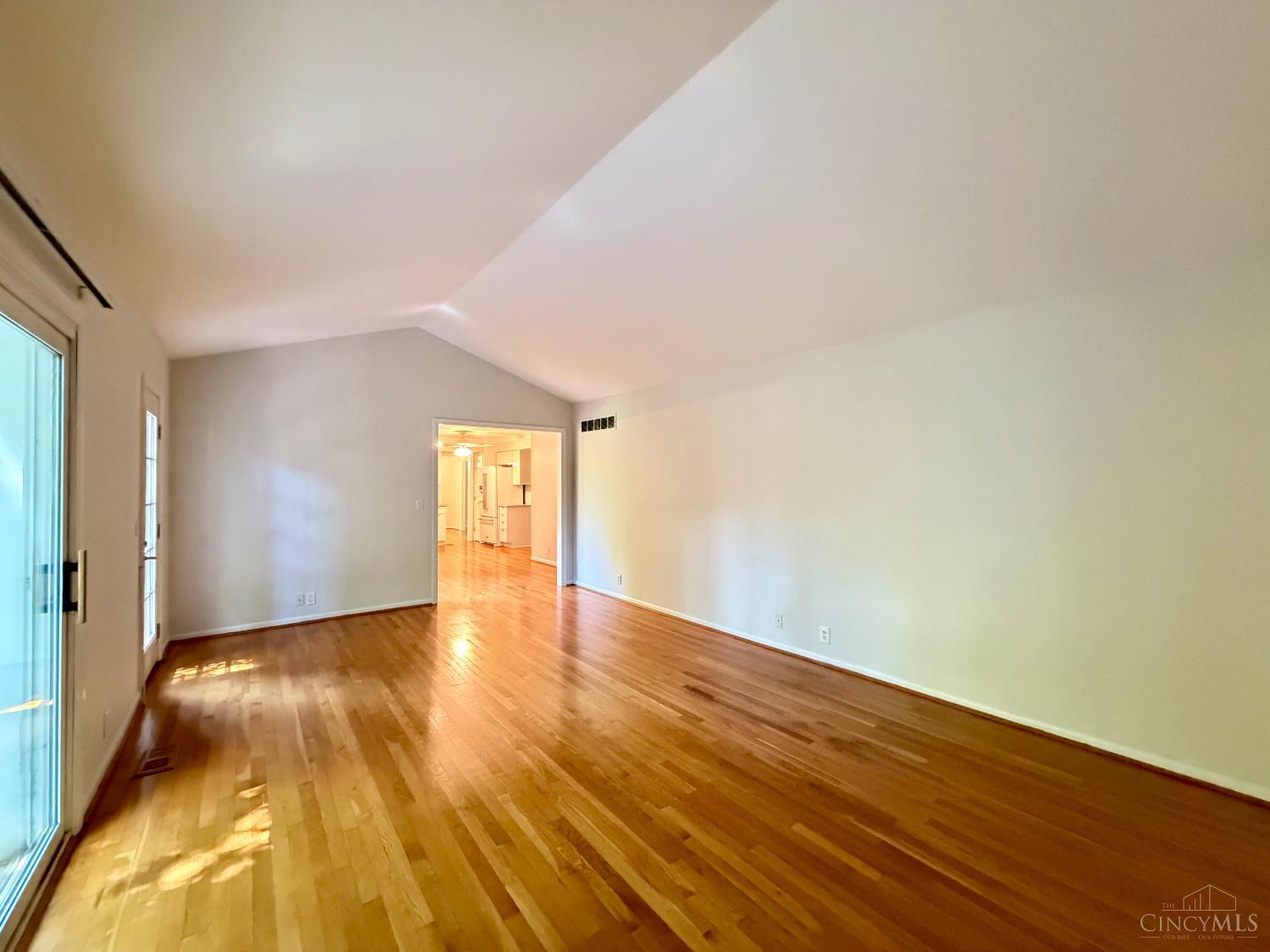 4210 Allenhurst Close Court