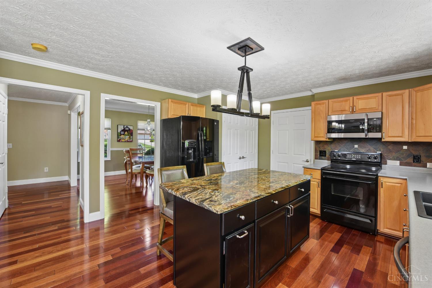 5145 Grandin Ridge Drive