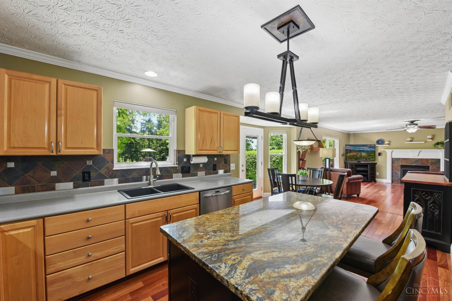 5145 Grandin Ridge Drive