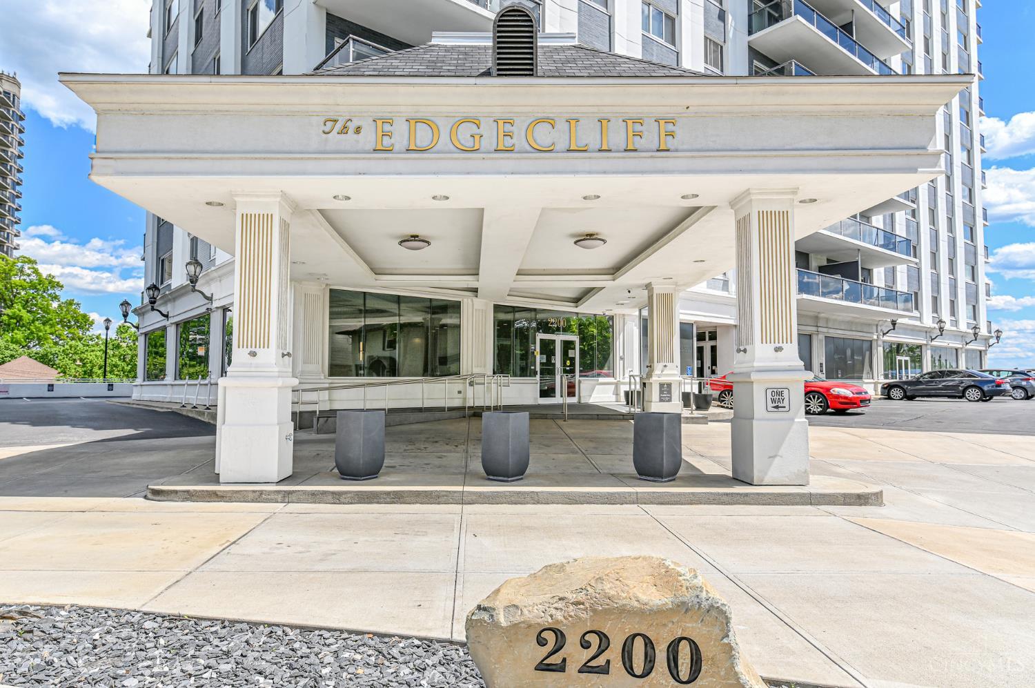 2200 Victory Parkway 2307