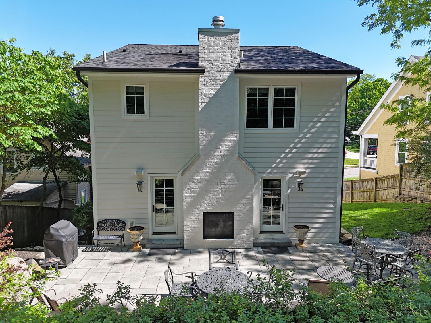 3527 Kroger Avenue
