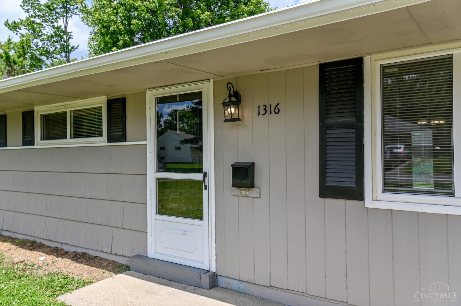 1316 Landis Lane