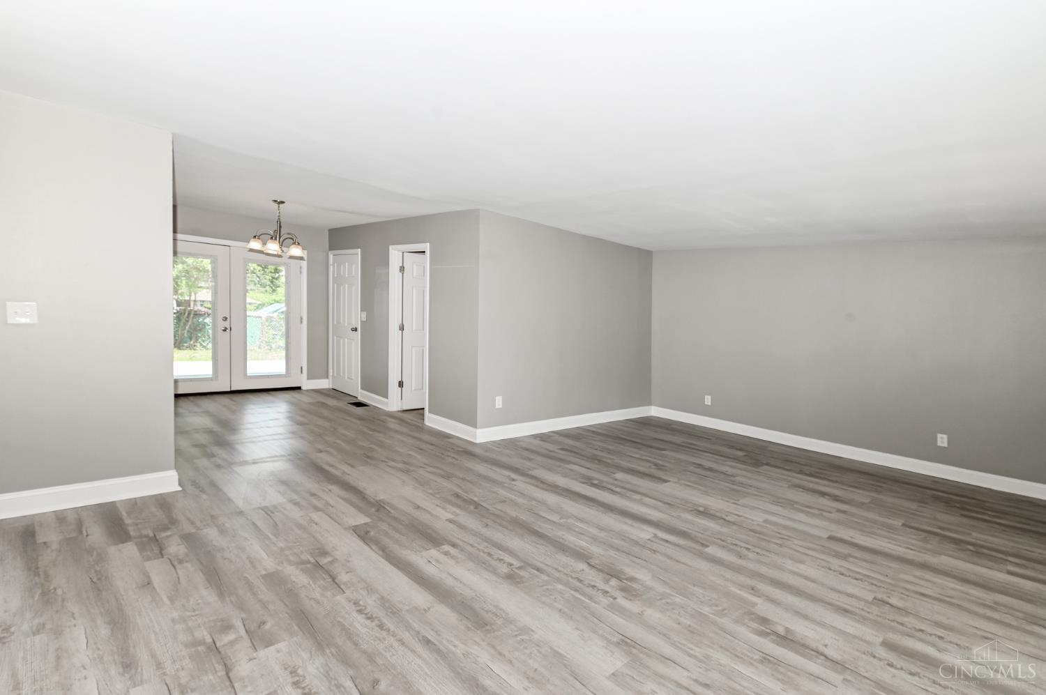 1316 Landis Lane