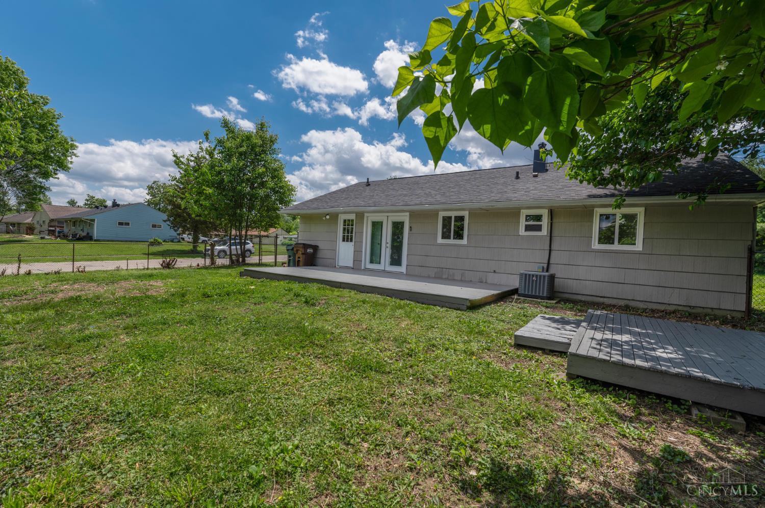 1316 Landis Lane