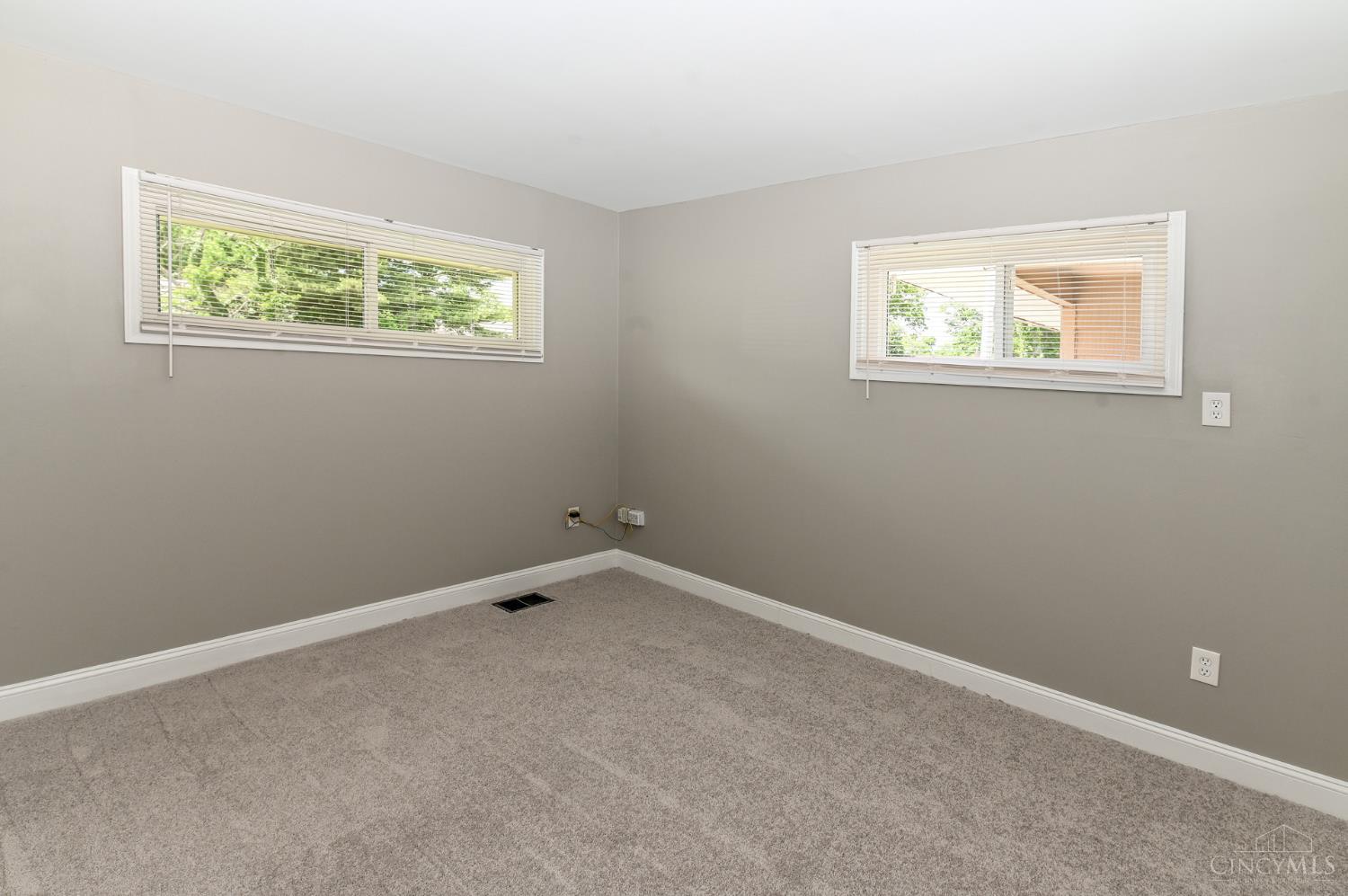 1316 Landis Lane