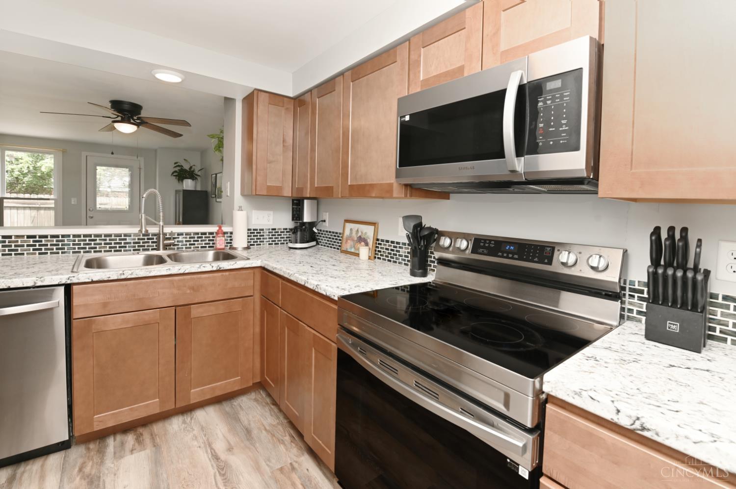 3882 Wolf Creek 64