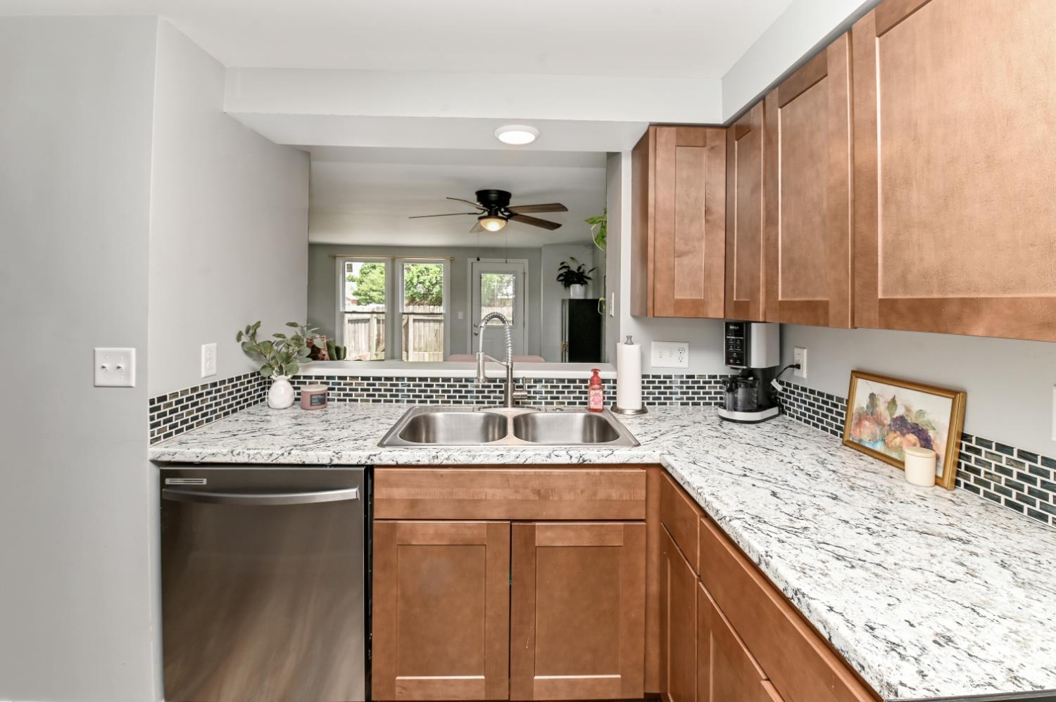 3882 Wolf Creek 64