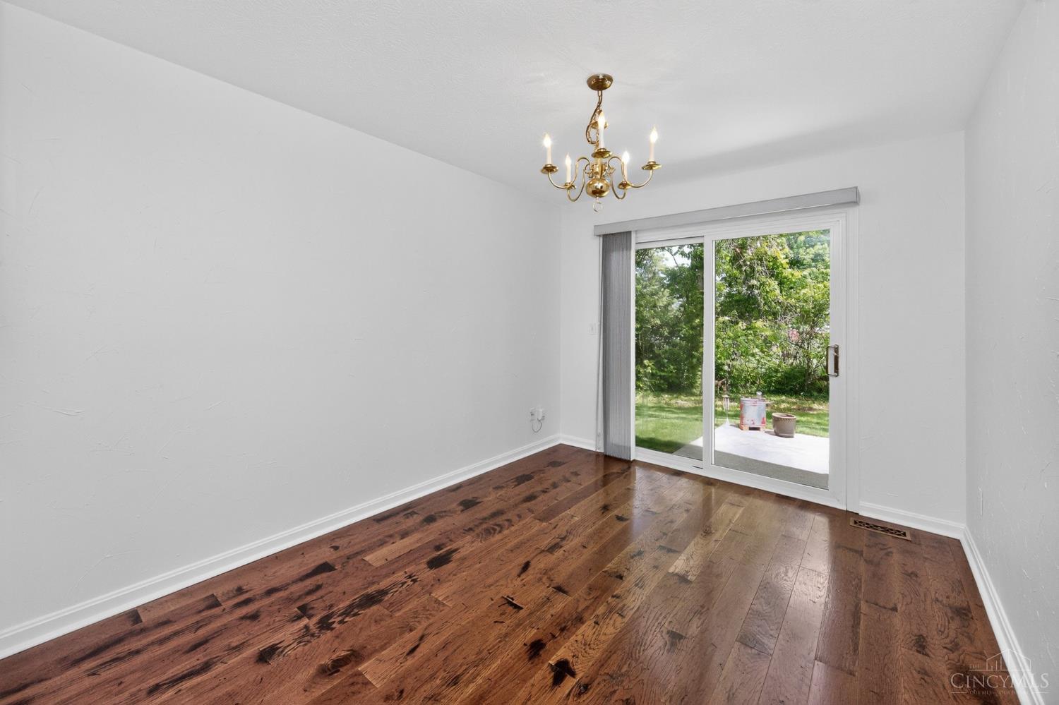6355 Corbly Road 4