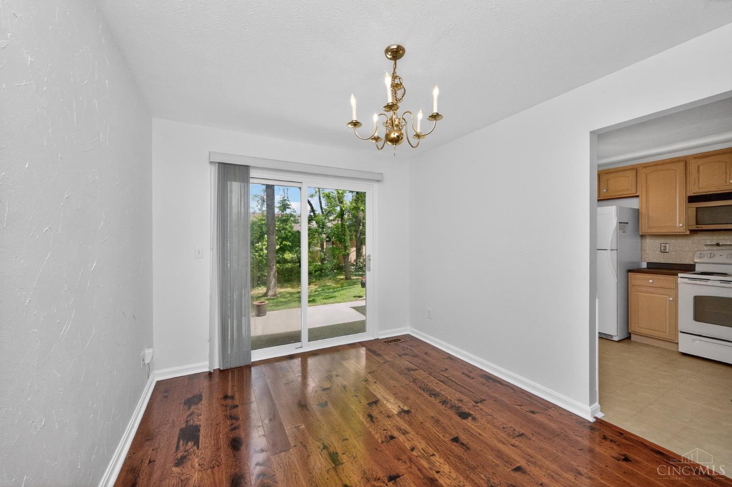6355 Corbly Road 4