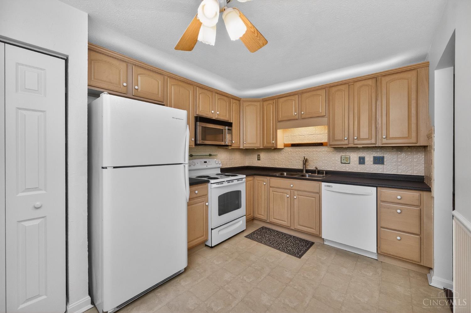 6355 Corbly Road 4