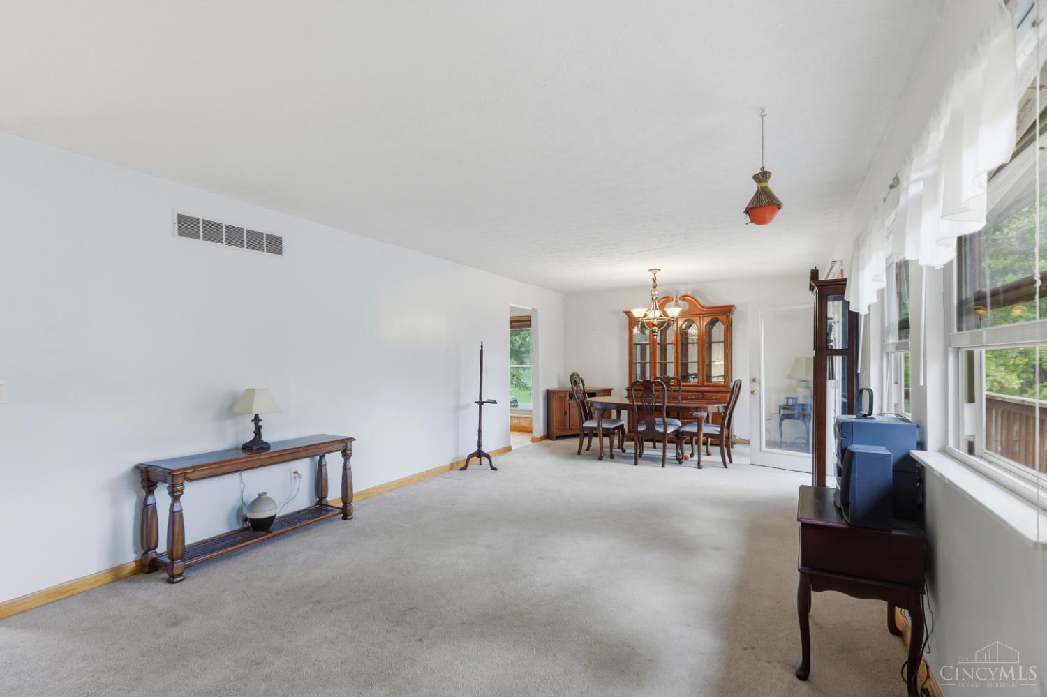6377 Ironwood Drive