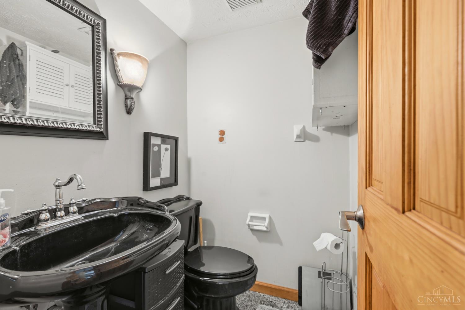 6377 Ironwood Drive