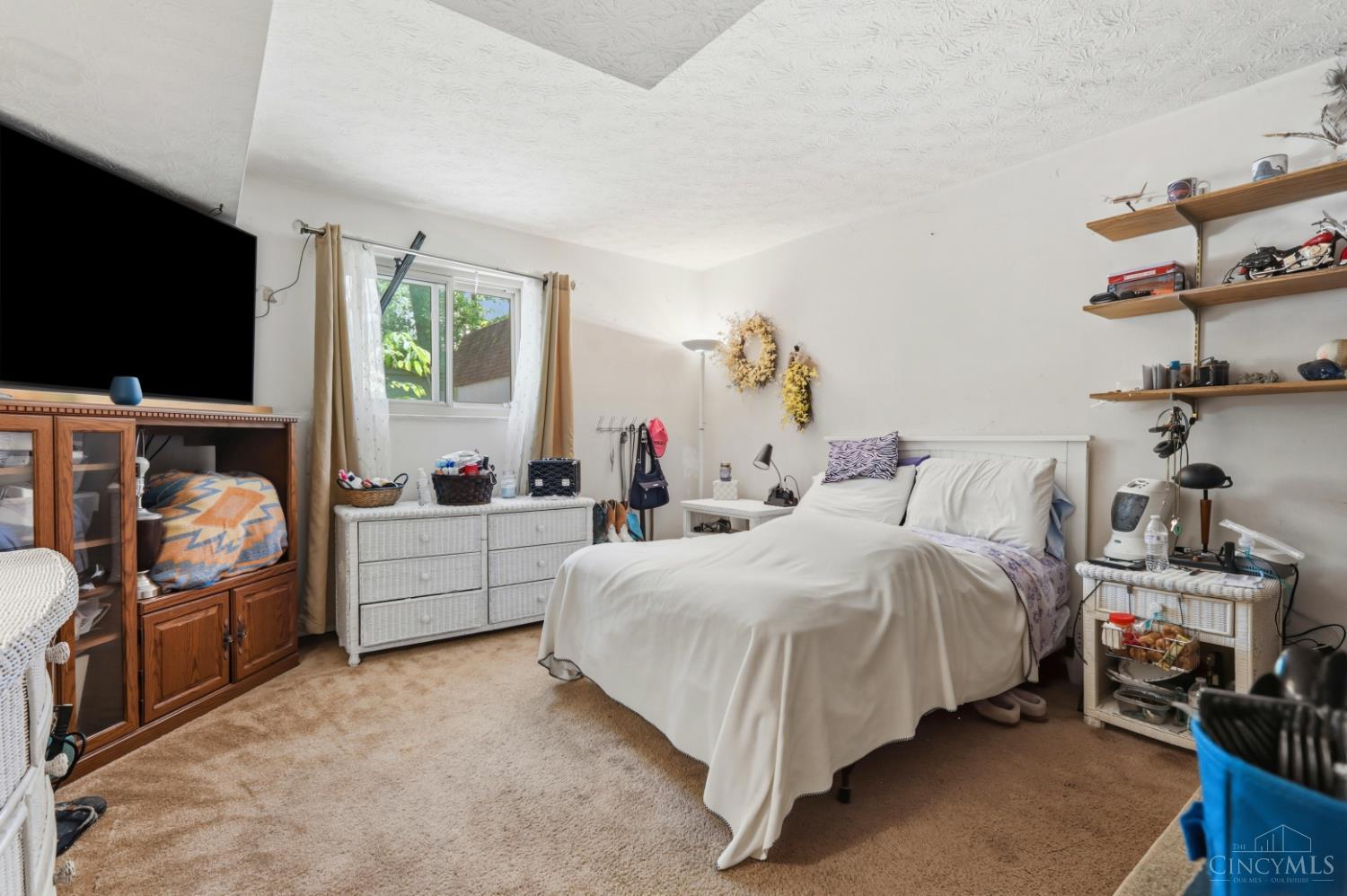 6377 Ironwood Drive
