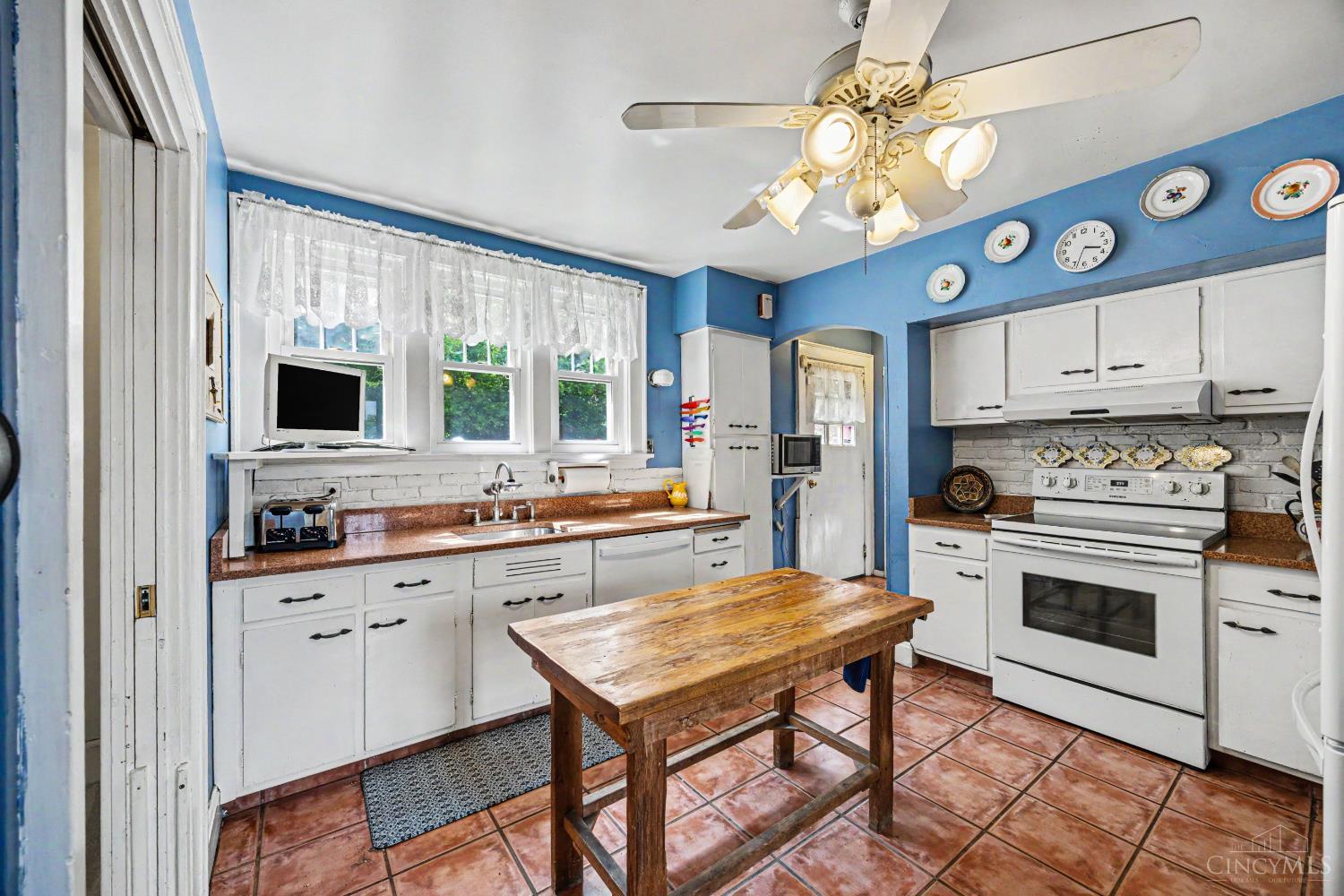 3518 Cornell Place