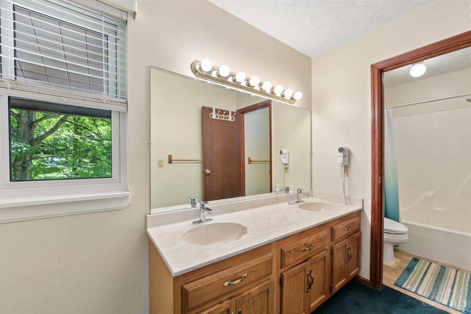 13 Cherokee Trail