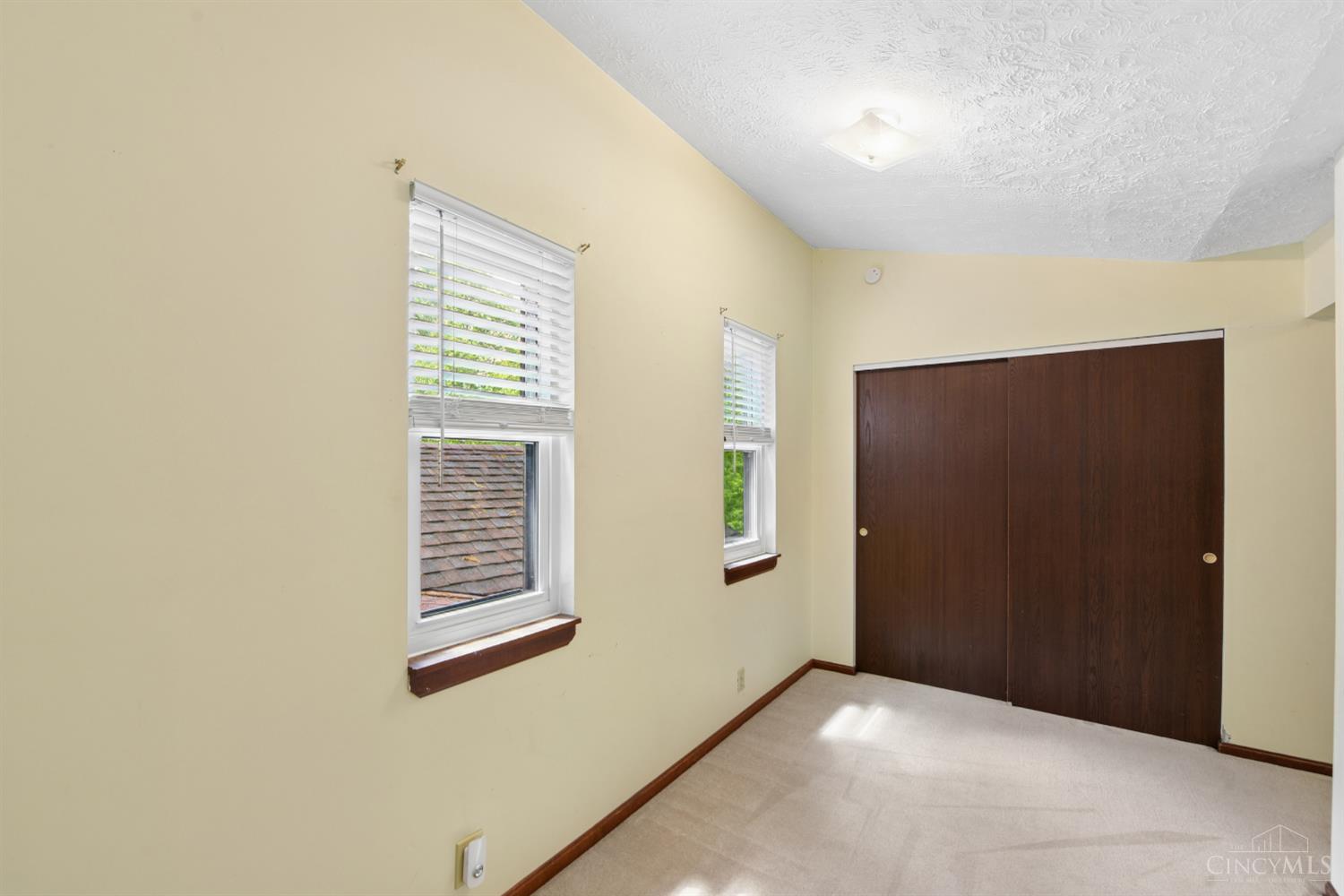 13 Cherokee Trail