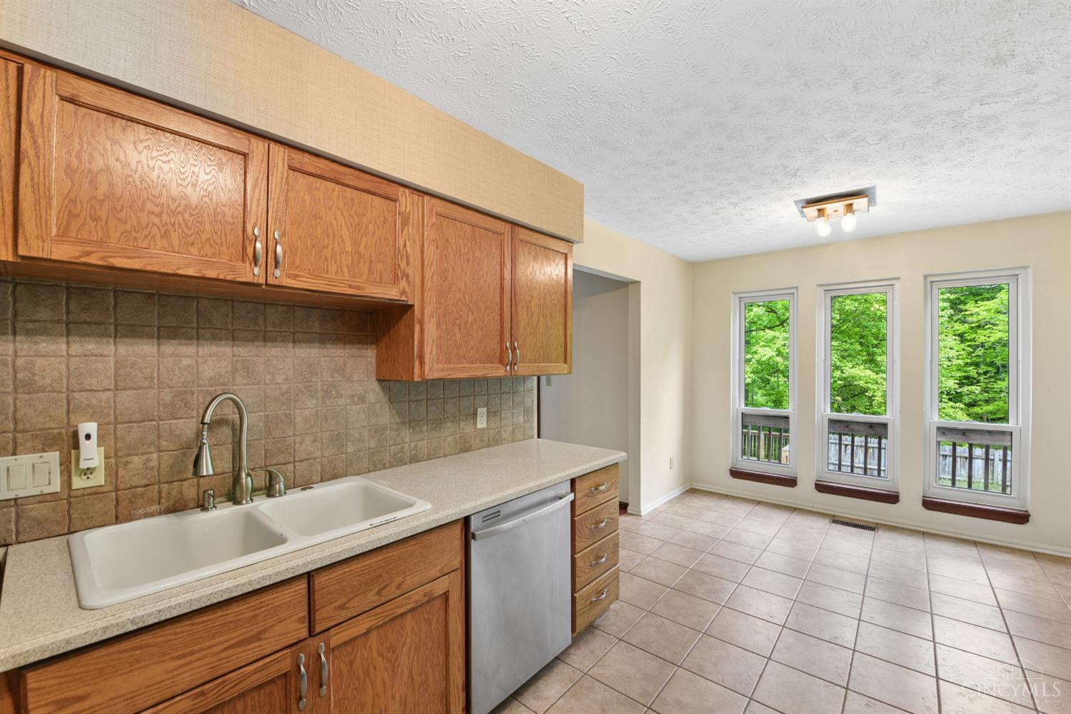 13 Cherokee Trail