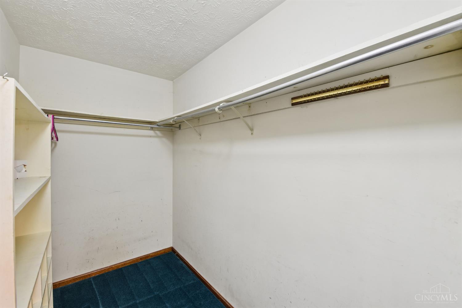 13 Cherokee Trail