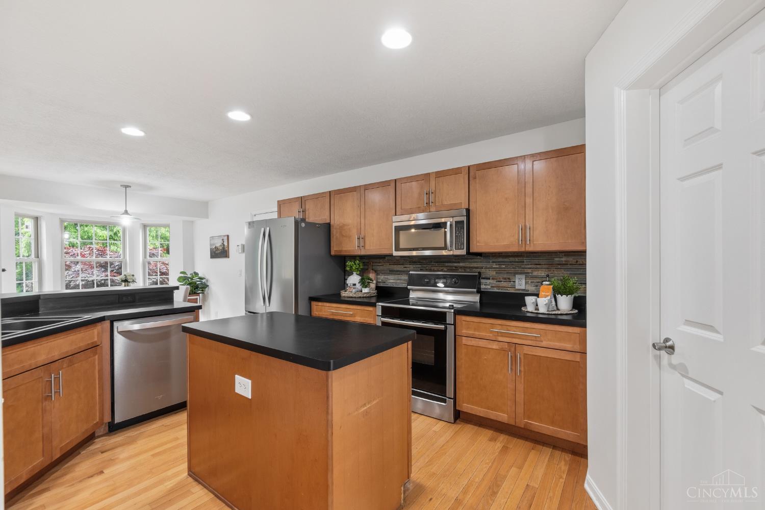4087 Woodsly Drive