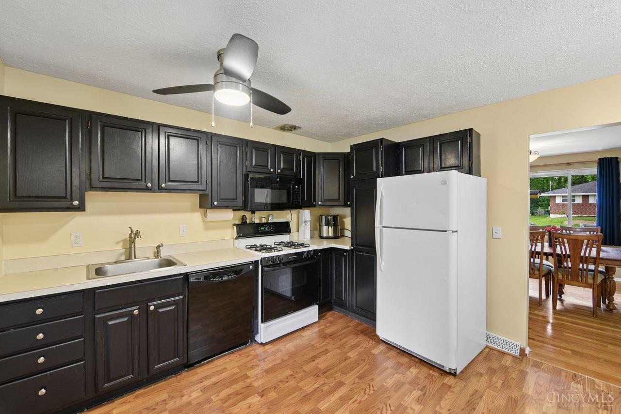 7089 Bluecrest Drive