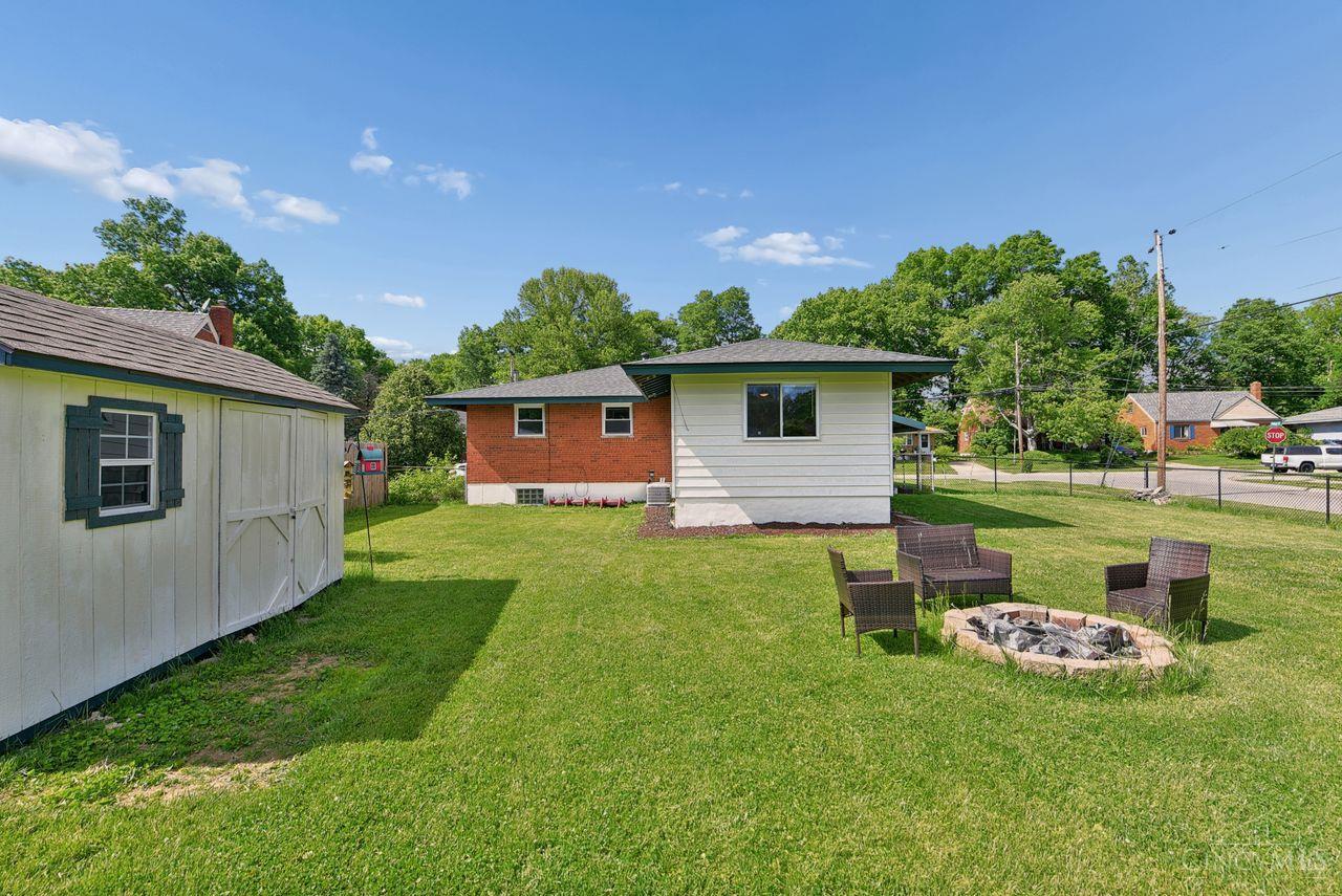 7089 Bluecrest Drive