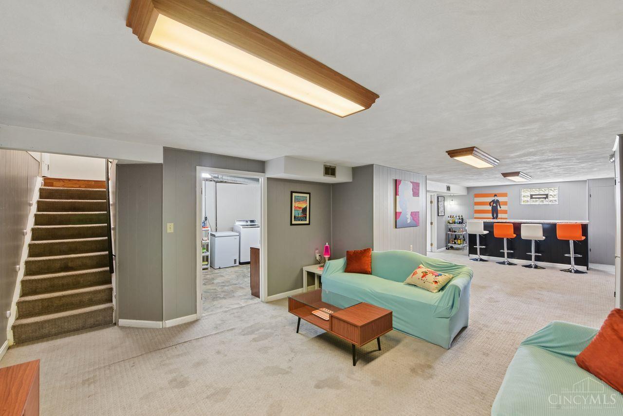 7089 Bluecrest Drive