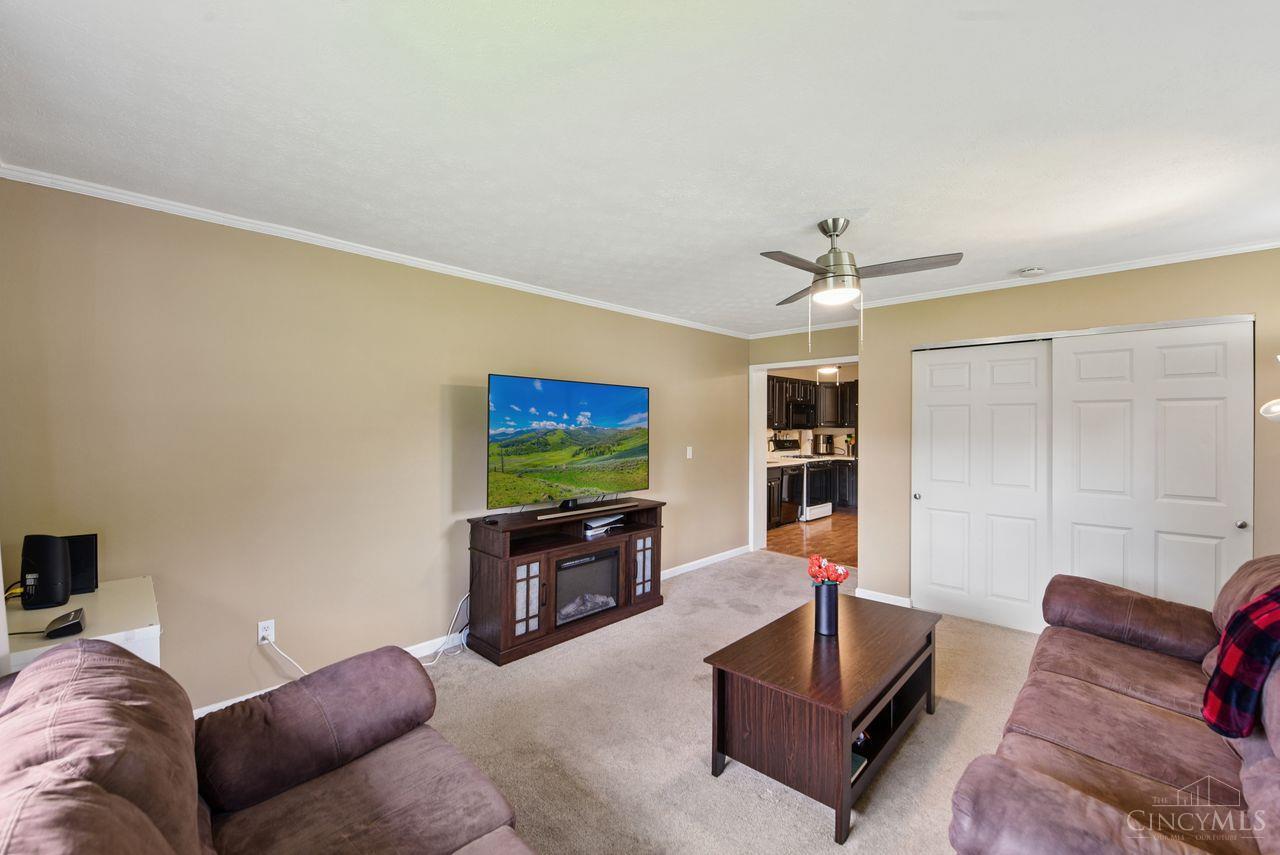 7089 Bluecrest Drive