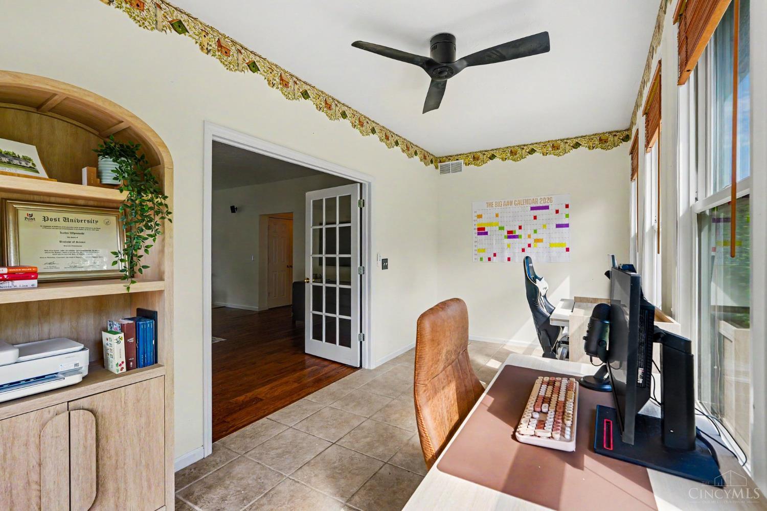 3920 Pine View