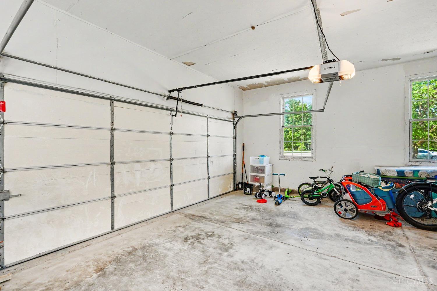 3920 Pine View